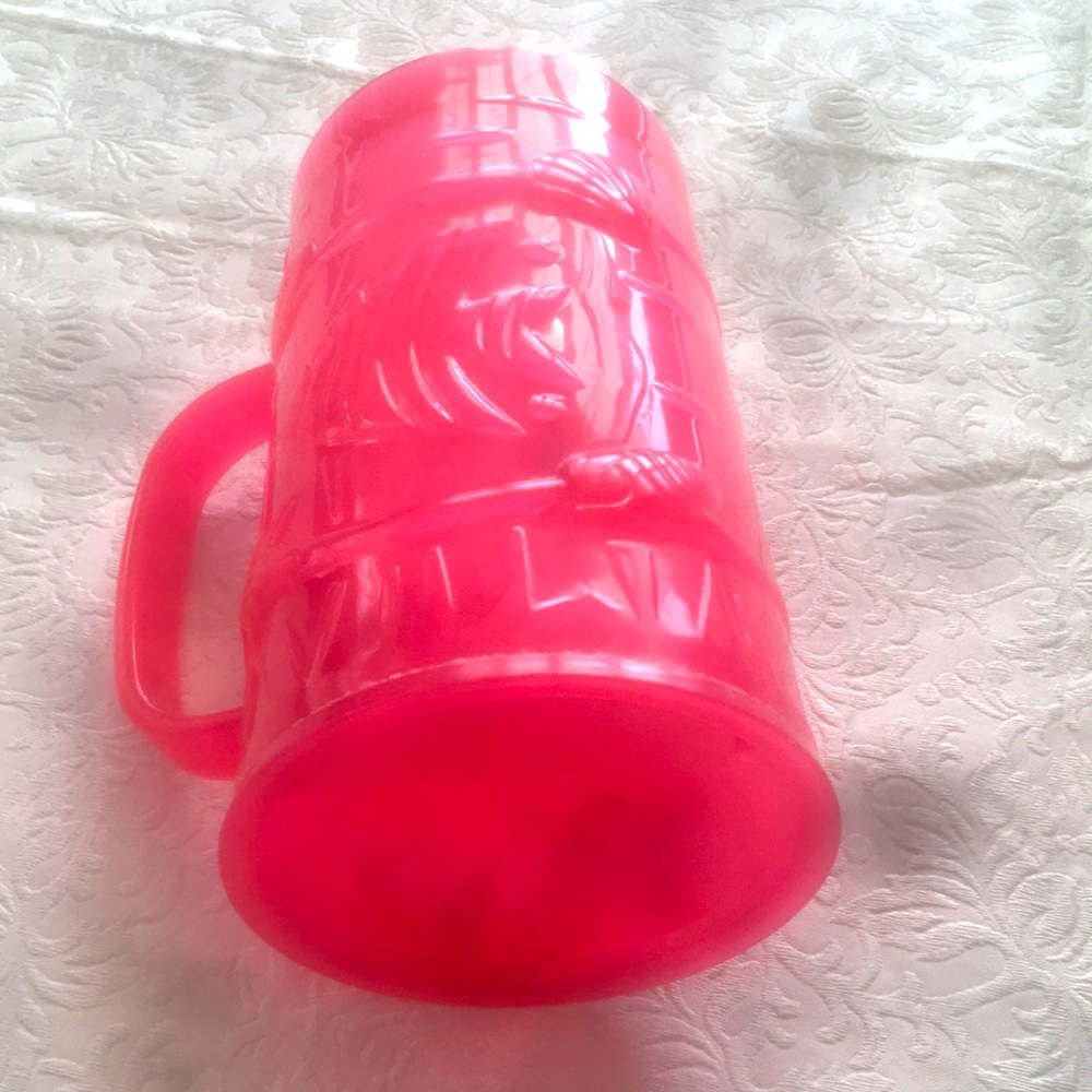🔥2/$20🔥Double Wall Gel Freezer Pink Mug Fish Design